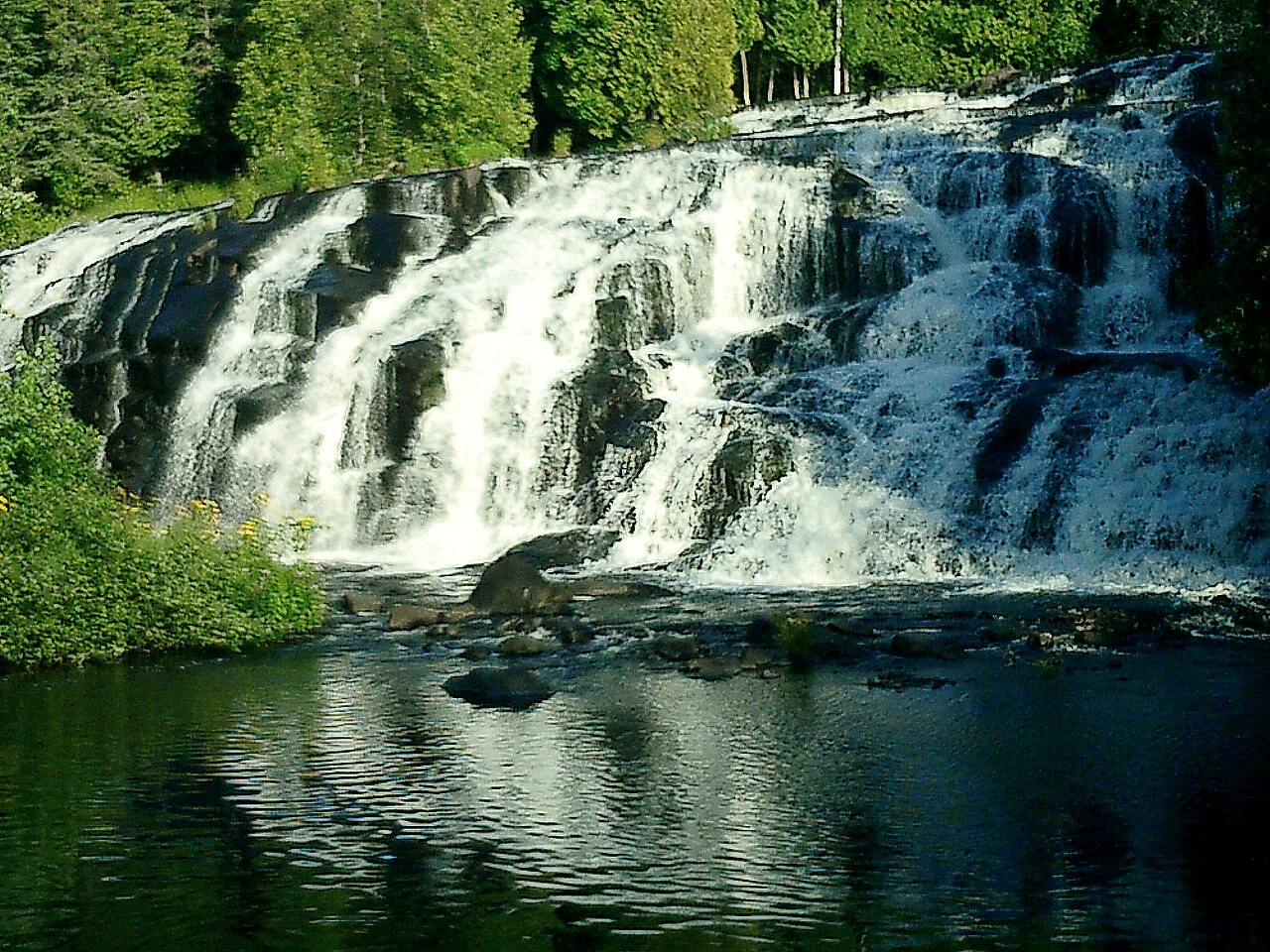 Bond Falls