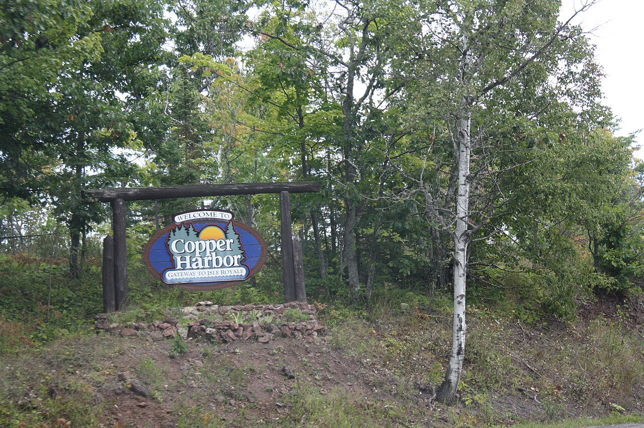 Copper Harbor Welcome Sign