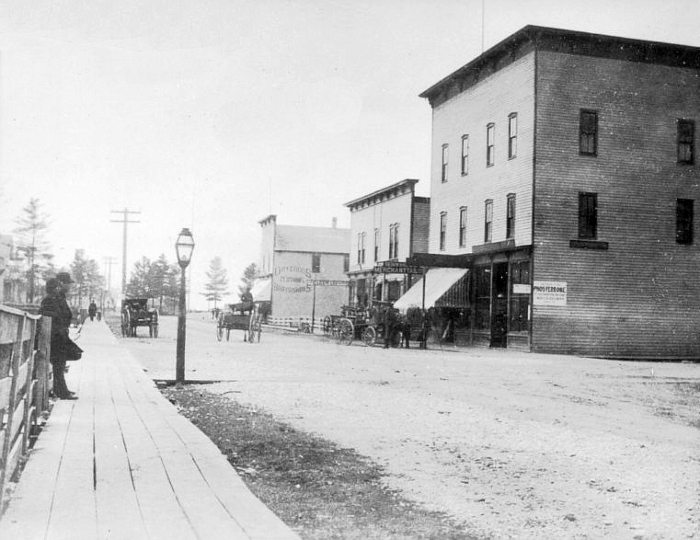 Manistique Cedar St 1880s