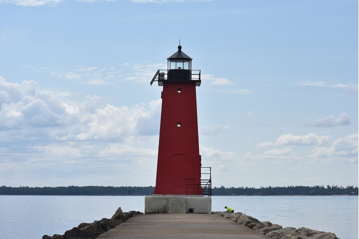Manistique East Breakwater Light