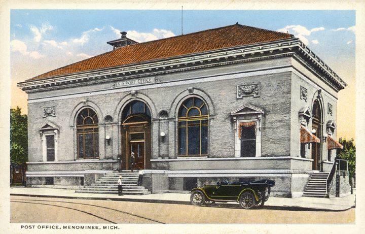 Vintage Postcard Historic Menominee Post Office