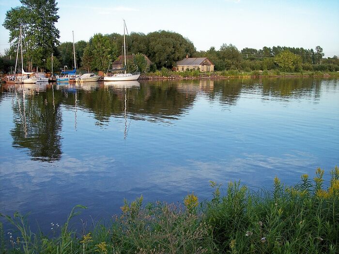 The Ontonagon River just above its mouth at Lake Superior in Ontonagon. From Tim Kiser/Malepheasant on Wikimedia