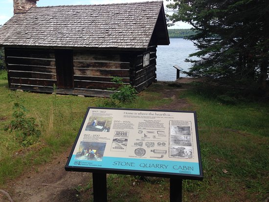 Stone Quarry Cottage on Murray Bay, Grand Island