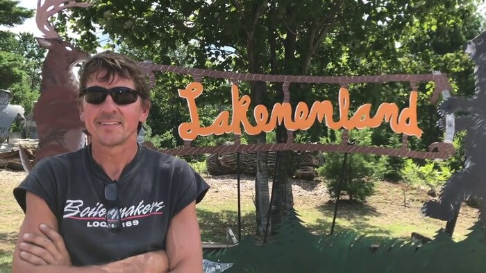 Tom Lakenen at Lakenenland